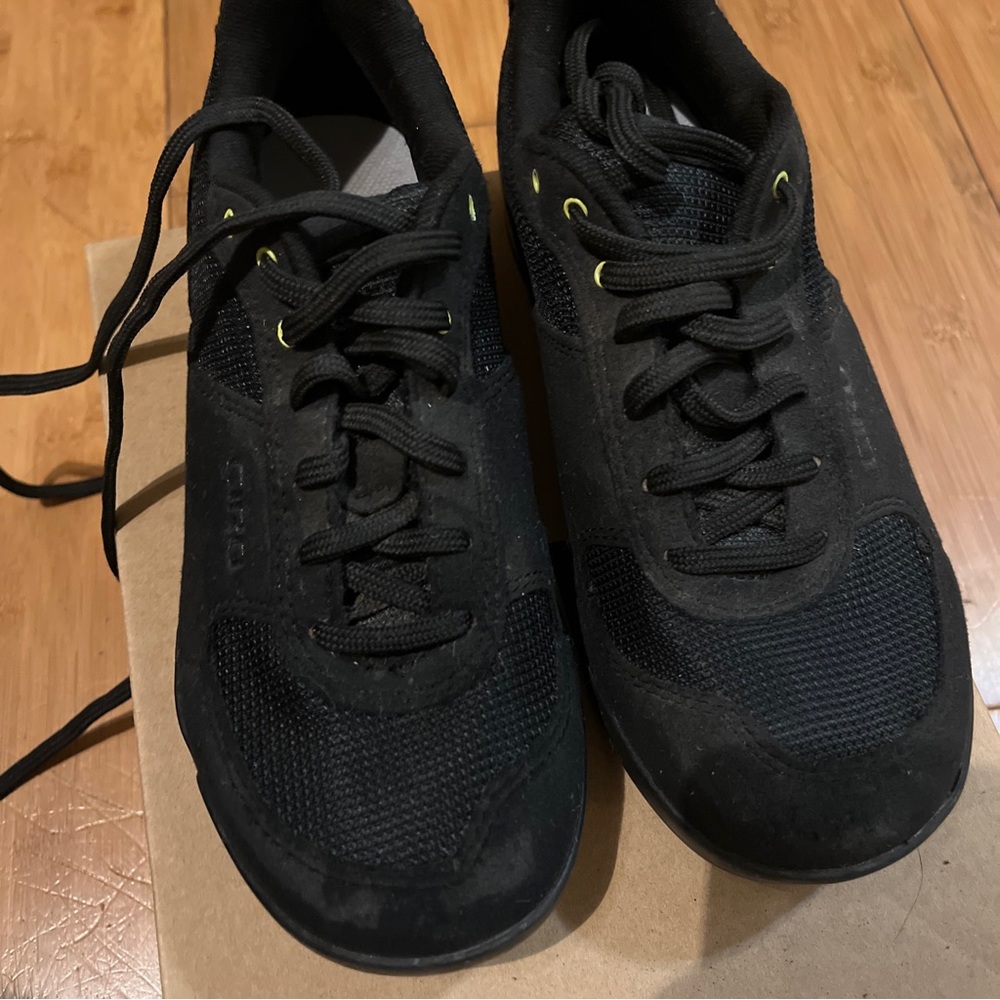 Used Giro Petra VR Women MTB Bike Shoes Black Lime 2-Bolt SPD Cycling Womens 6